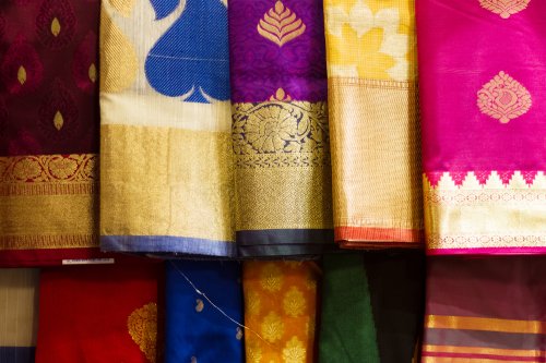 10 PROFITABLE DESIGNER SAREE MAKING BUSINESS OPPORTUNITIES