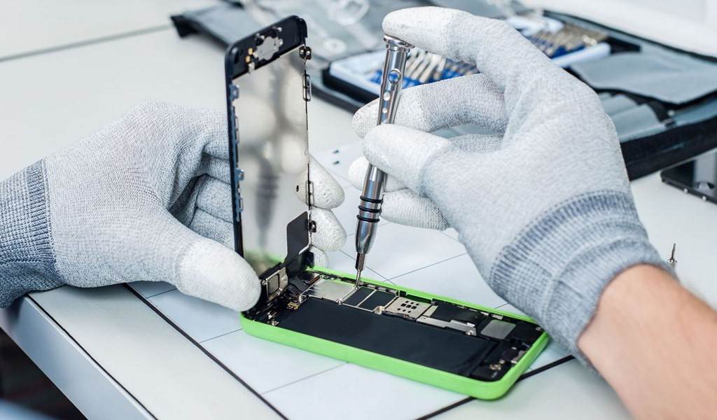 Mobile phone repair/ accessories/ recharge